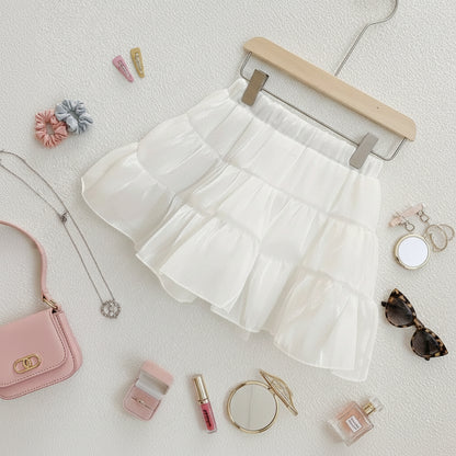 Stylish Mini Mono Trend Outfit